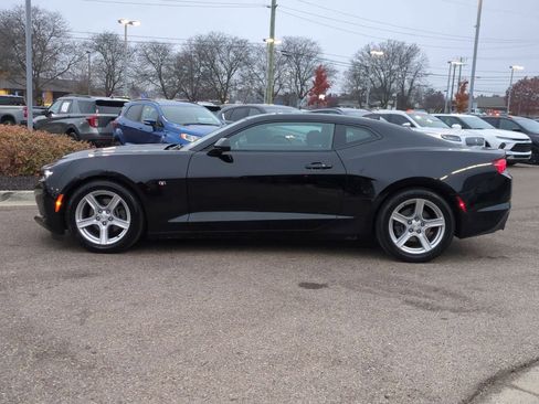 Used 2022 Chevrolet Camaro LT image 5