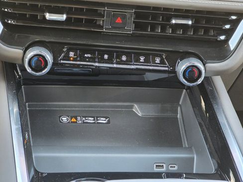 New 2026 Chevrolet Tahoe Z71 AWD/4WD image 32