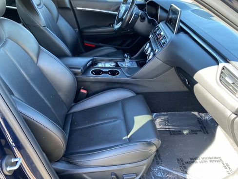 Used 2019 Genesis G70 2.0T Advanced AWD/4WD image 23