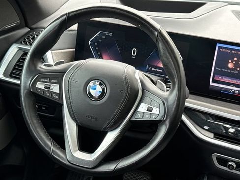 Used 2024 BMW X5 xDrive40i w/ Premium Package AWD/4WD image 14