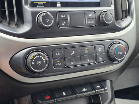 Used 2019 Chevrolet Colorado LT w/ LT Convenience Package AWD/4WD image 22