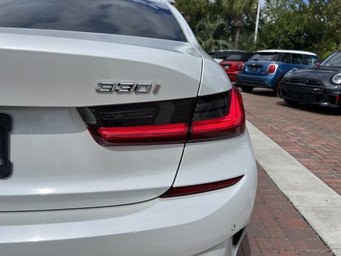 Used 2019 BMW 330i Sedan w/ M Sport Package RWD image 41