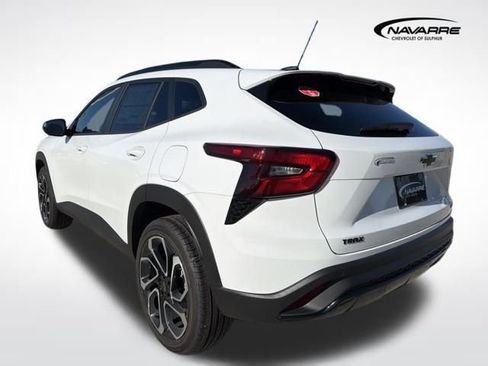 New 2026 Chevrolet Trax RS w/ Sunroof Package image 7