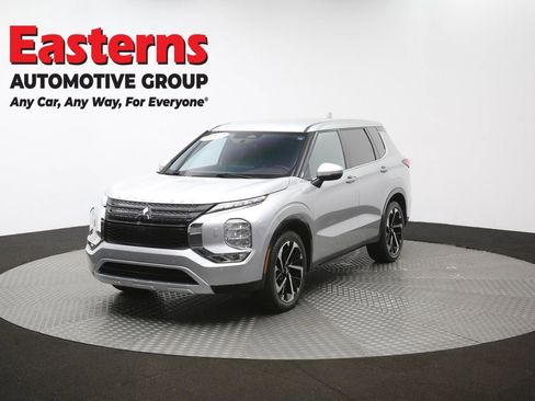Used 2023 Mitsubishi Outlander SE AWD/4WD image 53