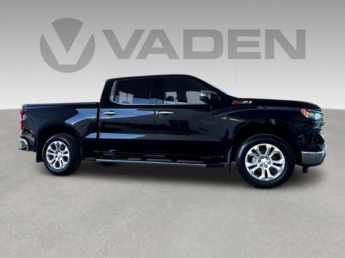 Used 2024 Chevrolet Silverado 1500 LTZ image 31