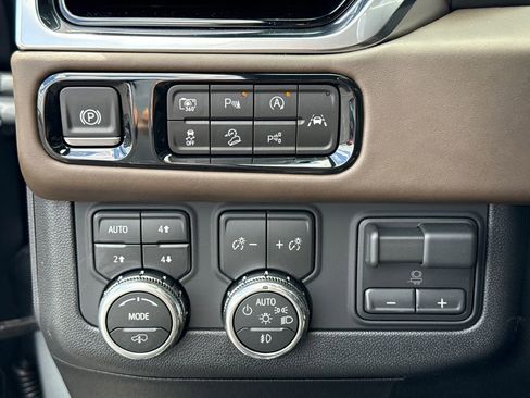 New 2026 GMC Yukon XL Denali Ultimate AWD/4WD image 21