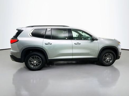 Used 2025 GMC Acadia Elevation image 11