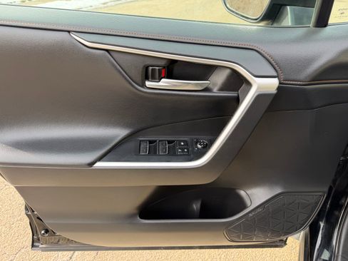 Used 2022 Toyota RAV4 Adventure AWD/4WD image 17
