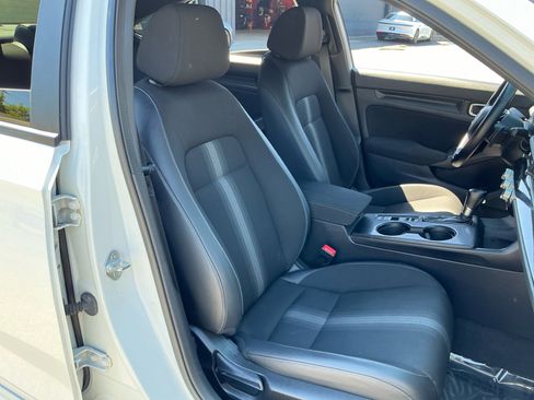 Used 2023 Honda Civic Sport image 21