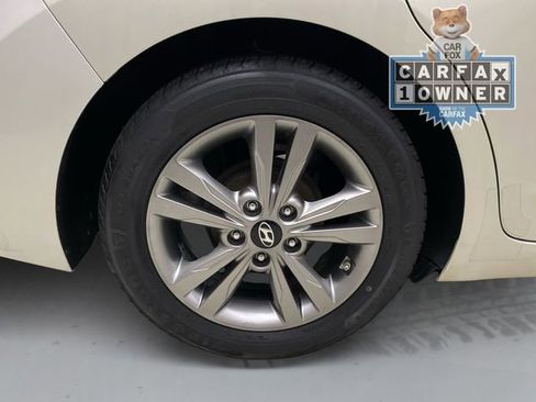 Used 2017 Hyundai Elantra SE FWD image 16