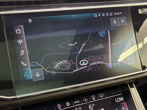 Used 2022 Audi Q8 Prestige AWD/4WD image 22