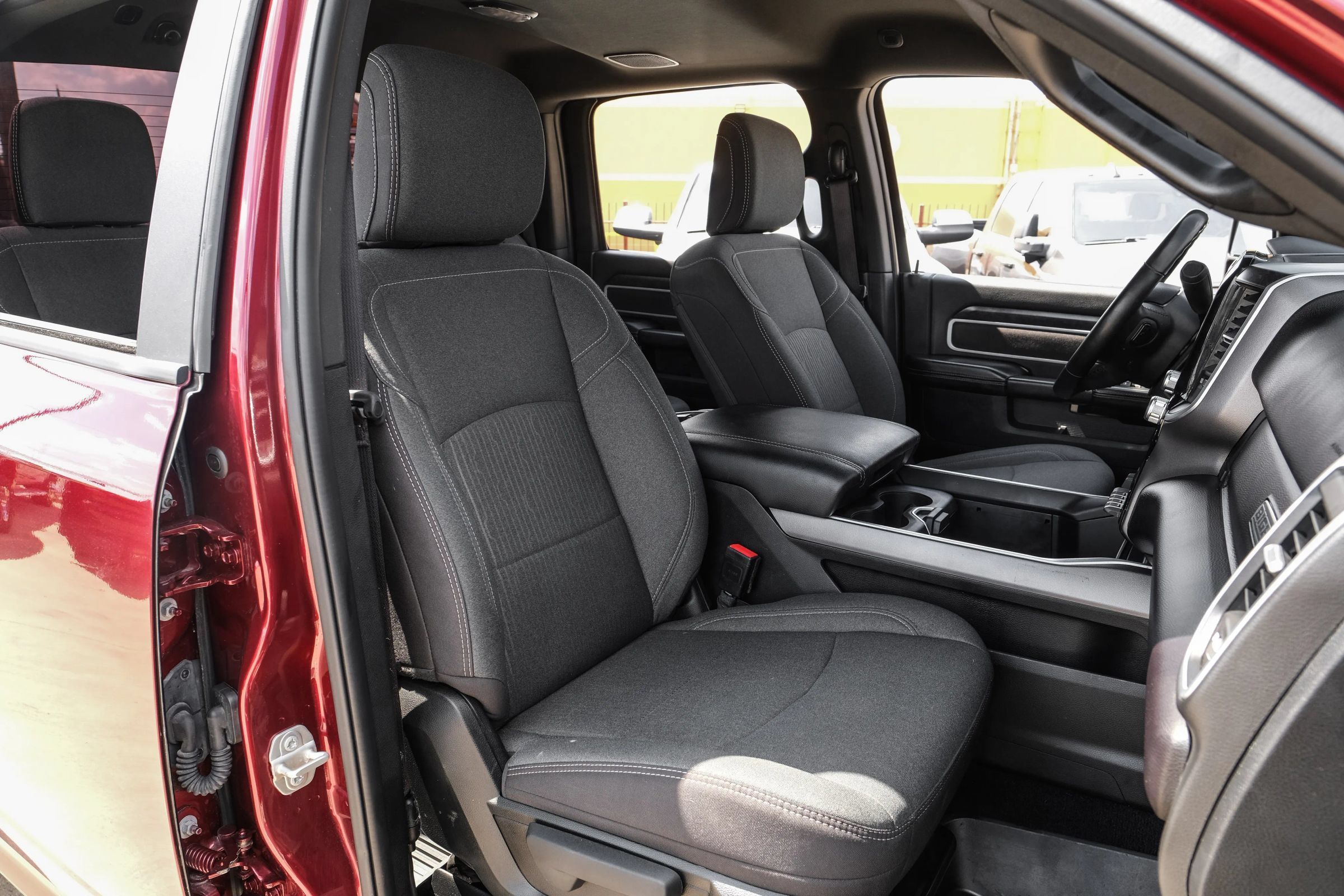 Used 2024 RAM 2500 Big Horn w/ Safety Group AWD/4WD image 37
