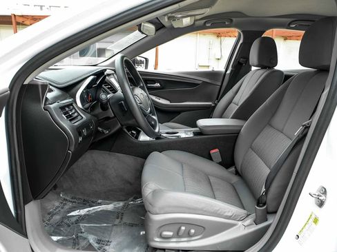 Used 2016 Chevrolet Impala LS FWD image 4