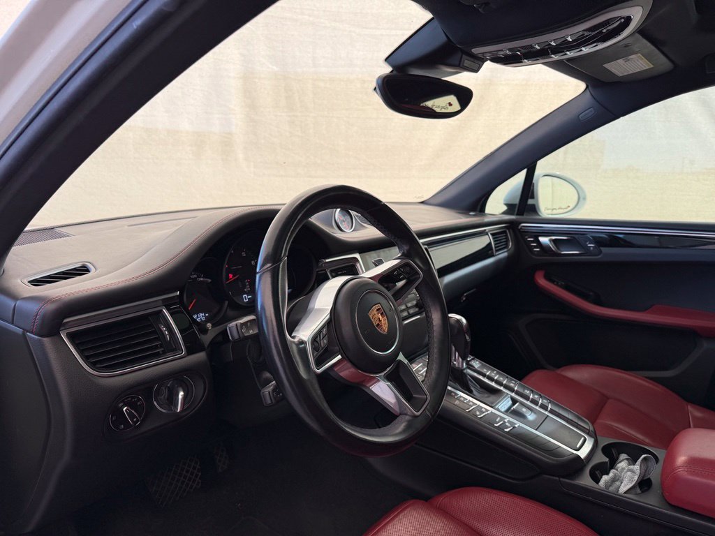 Used 2017 Porsche Macan AWD/4WD image 11