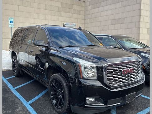 Used 2018 GMC Yukon XL Denali w/ Denali Ultimate Package image 1