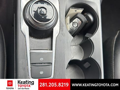 Used 2025 Ford Escape ST-Line Select AWD/4WD image 19