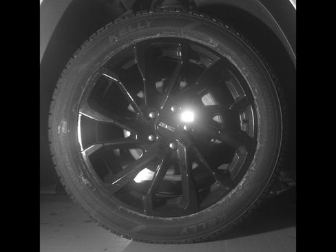 Certified 2024 GMC Terrain SLT w/ Infotainment Package II AWD/4WD image 9