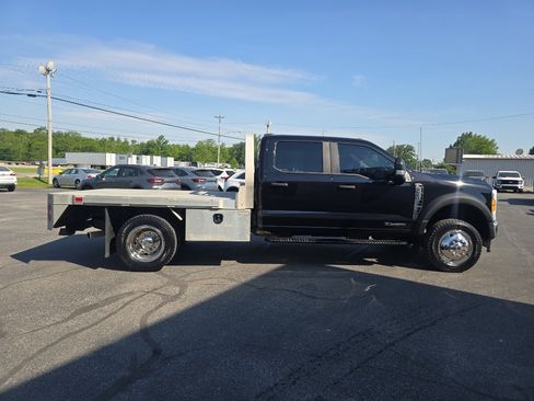 Used 2023 Ford F550 4x4 Crew Cab Super Duty image 2