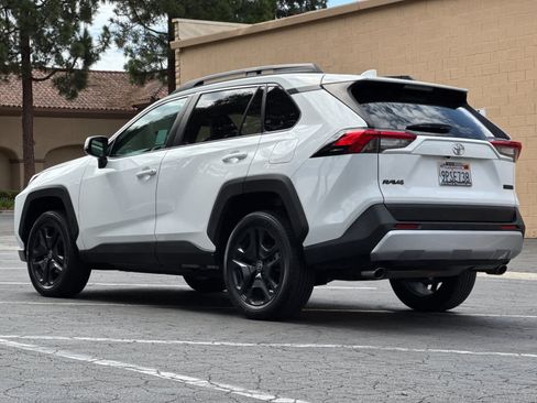 Used 2022 Toyota RAV4 Adventure w/ Convenience Package AWD/4WD image 6