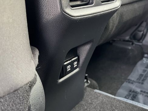 Used 2020 Toyota RAV4 XLE image 33