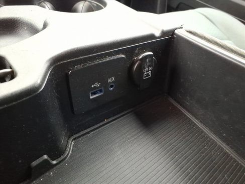 Used 2017 RAM 1500 ST w/ SXT Appearance Group image 15