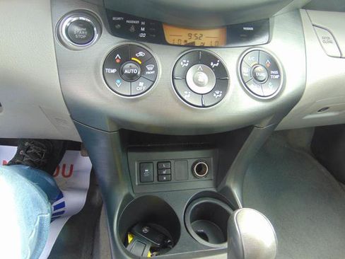 Used 2012 Toyota RAV4 Limited w/ Premium Plus Value Pkg AWD/4WD image 6