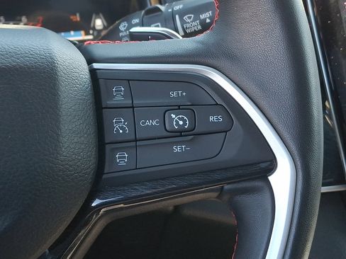 Certified 2022 Jeep Grand Cherokee Trailhawk w/ Luxury Tech Group III image 23