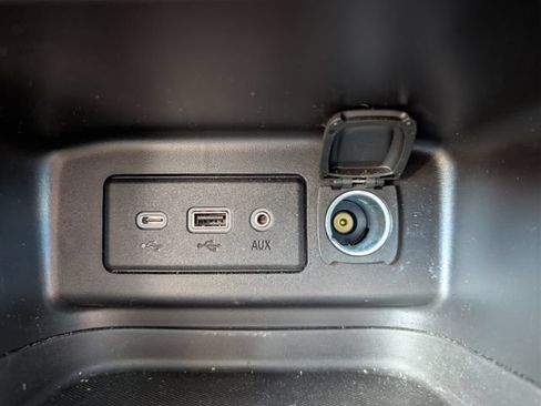 Used 2024 Chevrolet Equinox LT FWD image 26