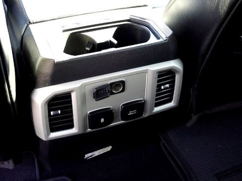 Used 2019 Ford F250 Lariat w/ Lariat Value Package image 31