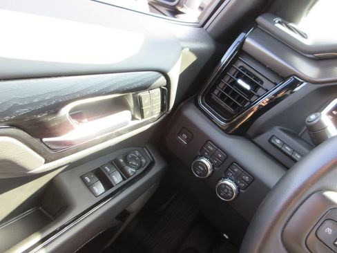 Used 2026 GMC Sierra 1500 AT4X AWD/4WD image 33