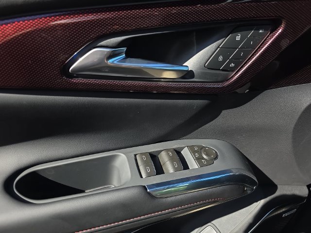 New 2027 Chevrolet Traverse RS FWD image 26