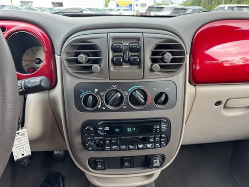 Used 2002 Chrysler PT Cruiser FWD image 12