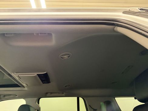 Used 2020 GMC Yukon Denali w/ Open Road Package image 10