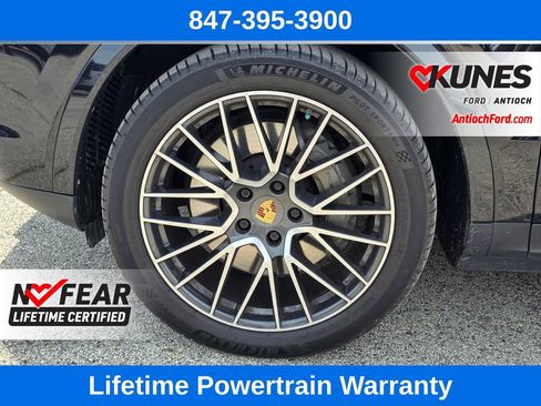 Used 2019 Porsche Cayenne S AWD/4WD image 12
