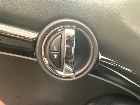 Used 2023 MINI Cooper S FWD image 8