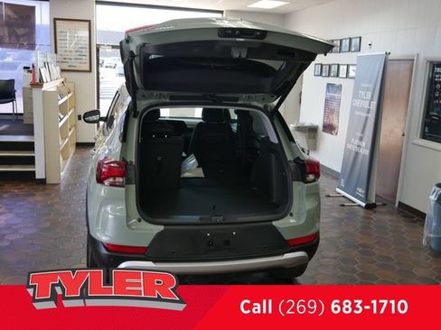 New 2026 Chevrolet TrailBlazer LT w/ Convenience Package AWD/4WD image 13