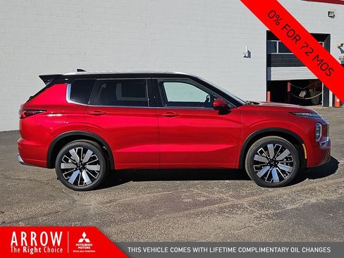 New 2026 Mitsubishi Outlander SEL image 15