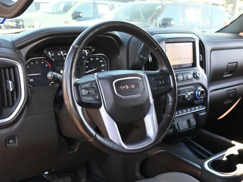 Used 2022 GMC Sierra 1500 SLT AWD/4WD image 17