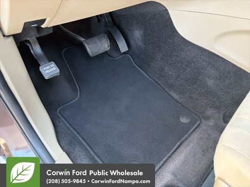 Used 2018 Jeep Grand Cherokee Laredo RWD image 26
