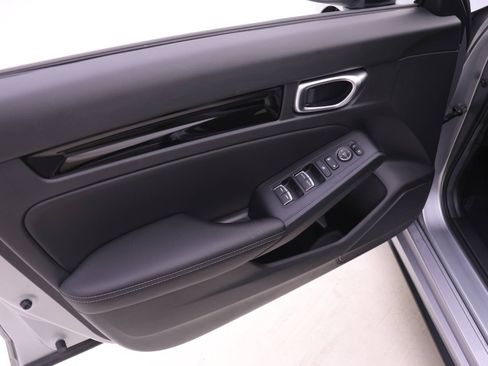 Used 2024 Honda Civic EX-L image 8