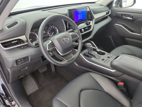 Used 2026 Toyota Highlander XLE AWD/4WD image 20