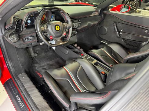 Used 2015 Ferrari 458 Speciale A image 17