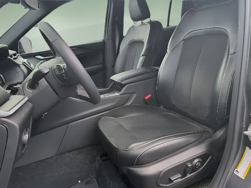 Used 2024 Jeep Grand Cherokee Altitude AWD/4WD image 20
