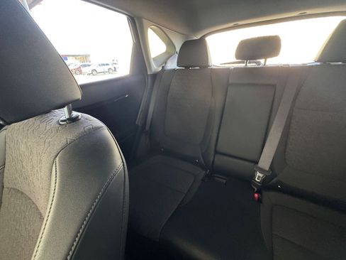 Used 2025 Kia Seltos S image 38