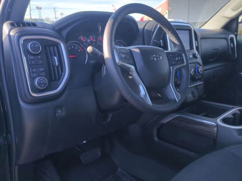 Used 2022 Chevrolet Silverado 1500 LT Trail Boss w/ Safety Package AWD/4WD image 10
