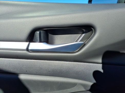 New 2025 Nissan Altima 2.5 SR image 17