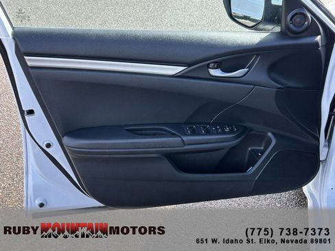 Used 2021 Honda Civic Sport image 9