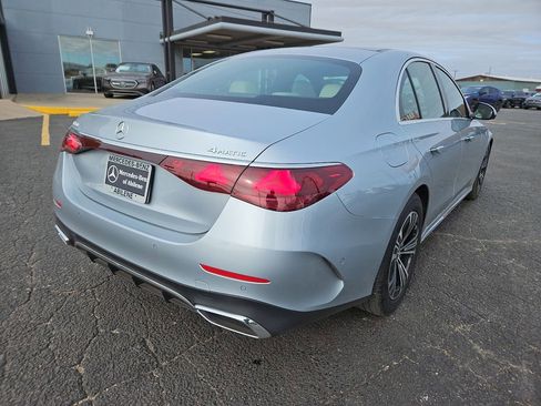 Used 2024 Mercedes-Benz E 450 4MATIC Sedan image 7