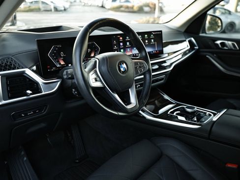 Certified 2024 BMW X7 xDrive40i image 19