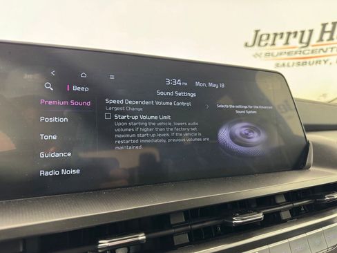 Used 2025 Kia Telluride S FWD image 25